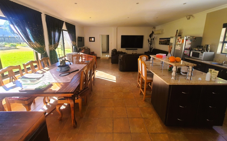 5 Bedroom Property for Sale in Rietfontein A H North West
